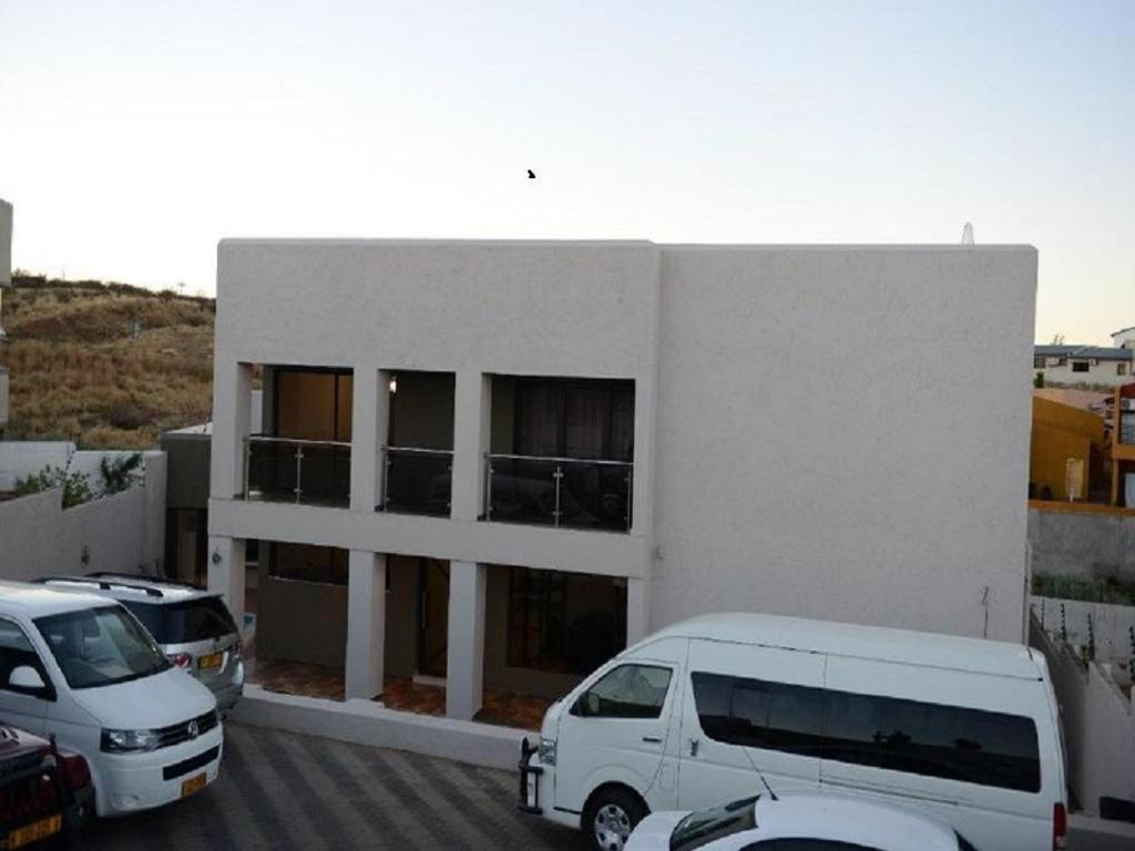 Discovery Guest House Windhoek Exterior photo